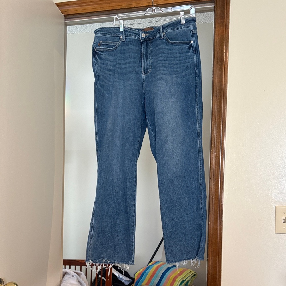 Judy Blue Straight Leg Jeans in Classic Blue